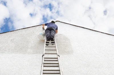 Peinture extérieure à Auzelles — façades et ravalement